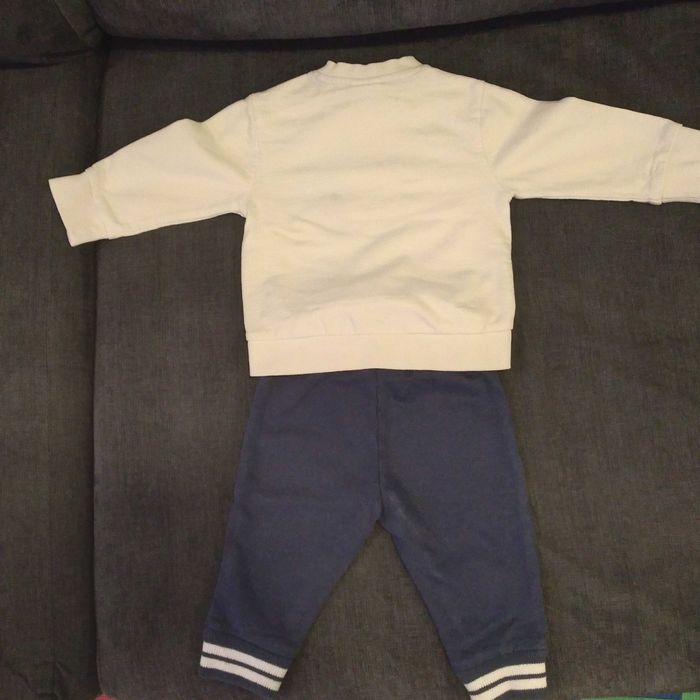 Fato de Treino Zippy com apontamentos Espaciais.