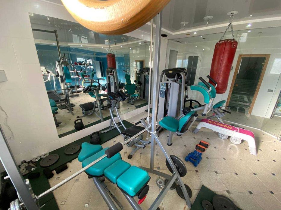 Продаж будинку з басейном в Лісовій Бучі