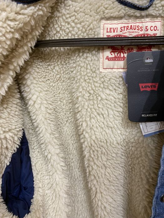 Джинсова куртка жіноча Levis