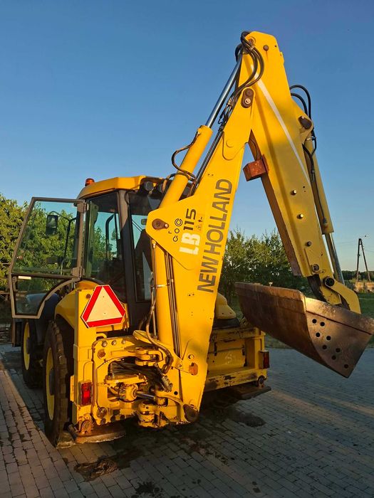 Koparko ładowarka New Holland LB115