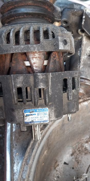 Продам б/у генератор MONDO з двигуна 2.5 TDI