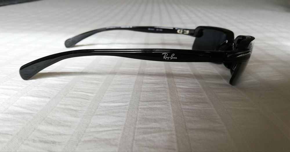 Óculos de sol de mulher da marca Ray Ban verdadeiros