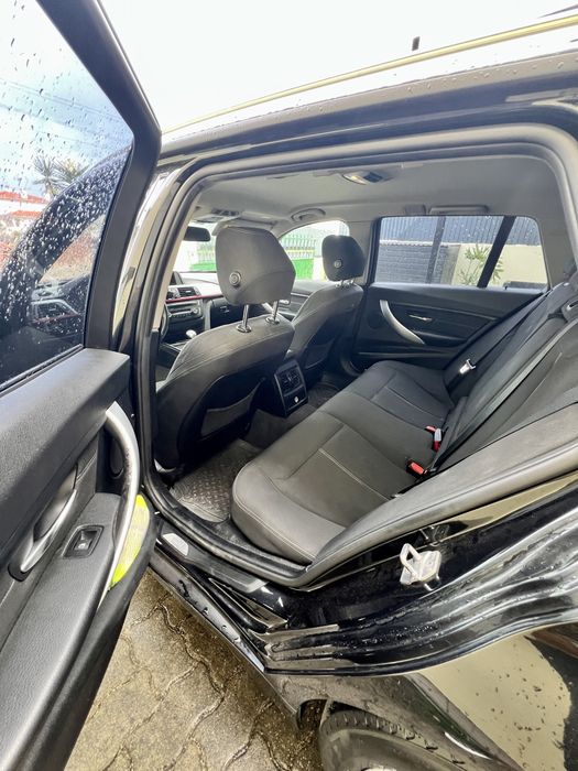 BMW 318 d Sport Touring (13.900€)