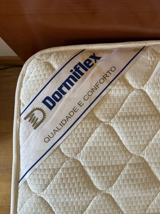 Cama 1x1,95 c/s colchao