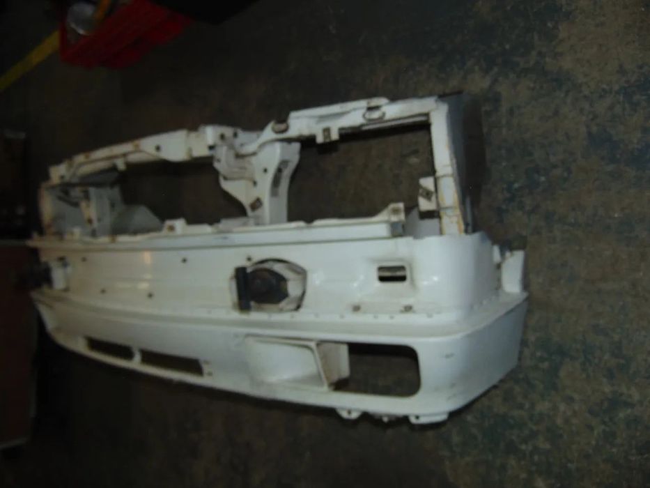 BMW E30 frente " nova de stock antigo