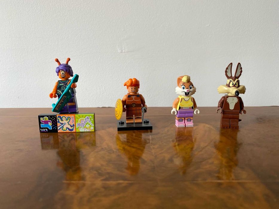 LEGO Minifigures