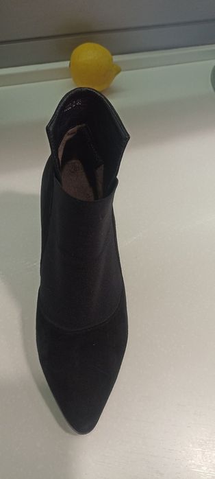 Продам демисизонные ботинки