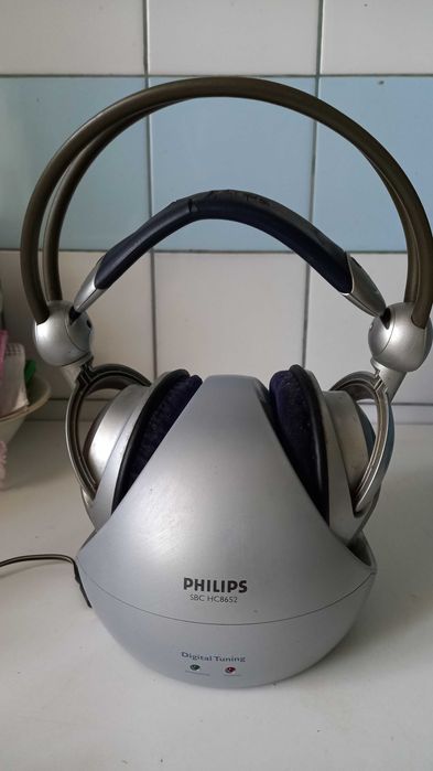 Наушники PHILIPS HC8650.
