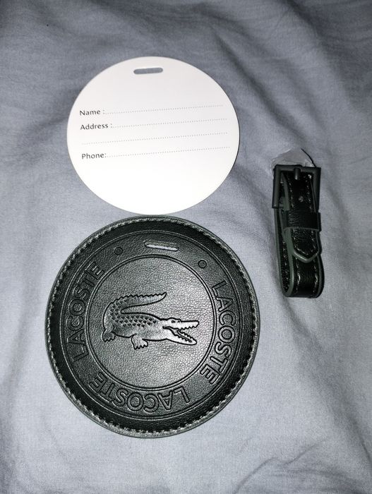 Lacoste etiqueta para mala viagem