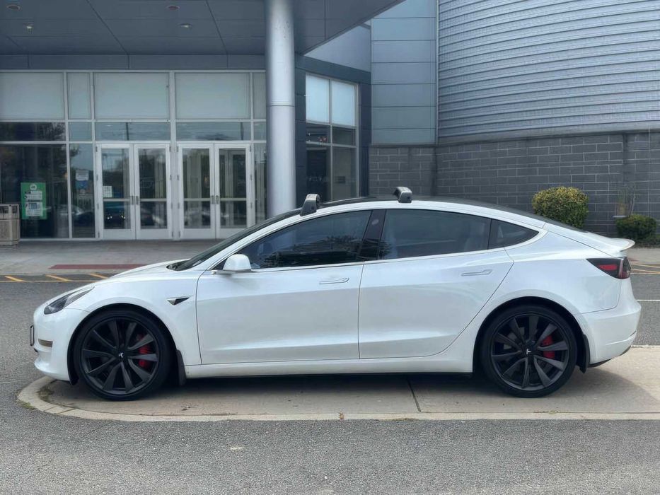 Tesla Model 3 Performance      2020
