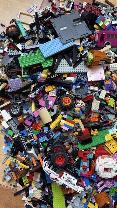 Конструктор Лего на вагу Lego