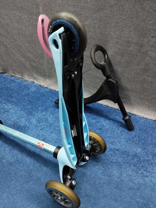 Hulajnoga Mini Micro Deluxe 3w1 Siedzisko Trójkołowa