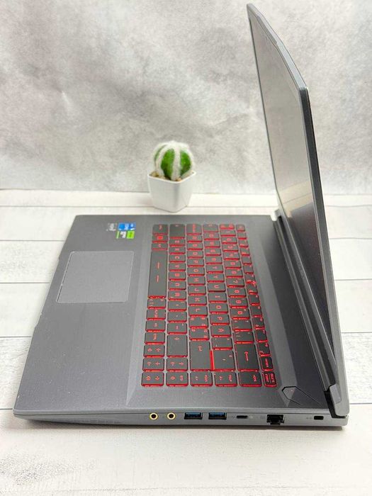 MSI Thin GF63  i5-12450H RTX 2050 16ram ssd 512 gb 144hz