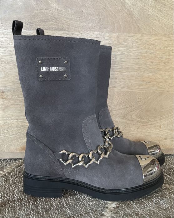 Love Moschino buty z łańcuchem i blachą