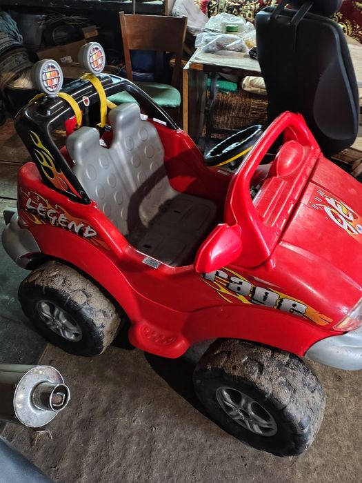 Продам детский автомобиль 12 вольт