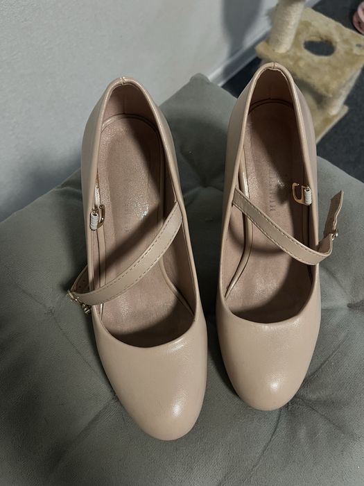 Туфлі жіночі
