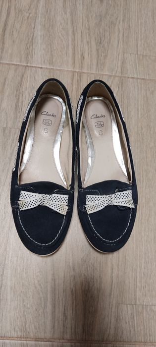 Продам макасіни Clarks