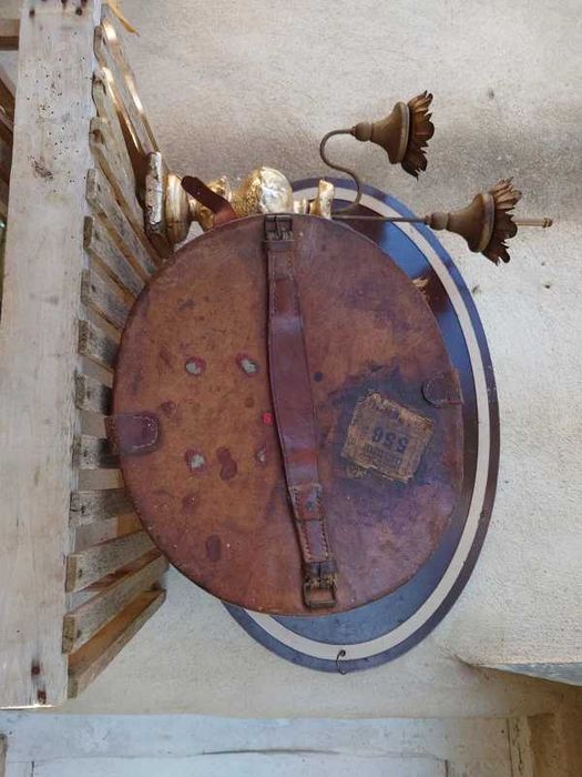 Mala de chapéu antiga