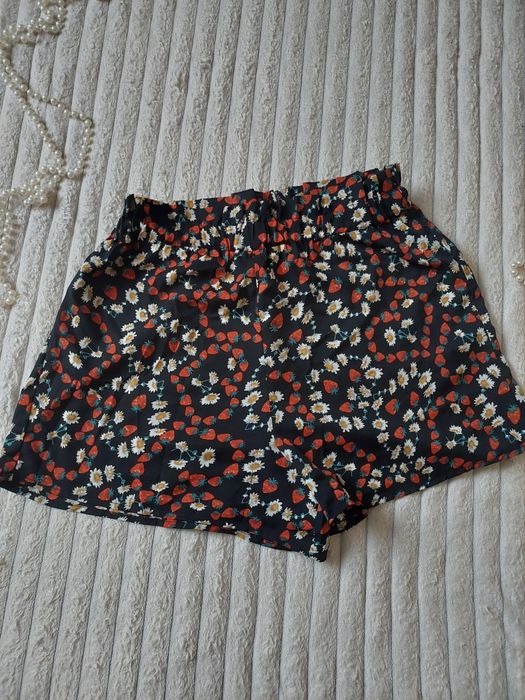 Шорти у квіточки