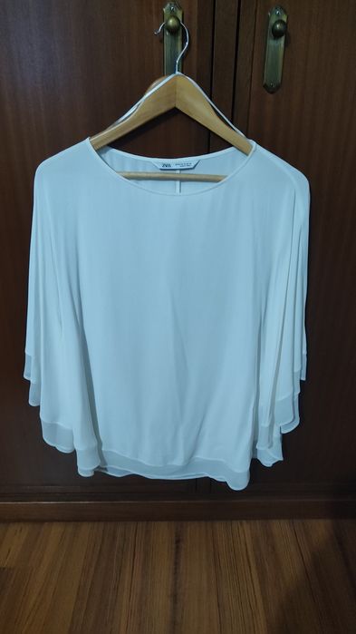 Túnica branca muito elegante