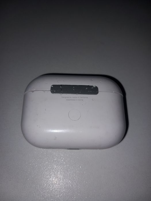Caixa Airpods branca