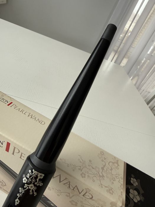 Плойка конусна Remington Pearl Wand