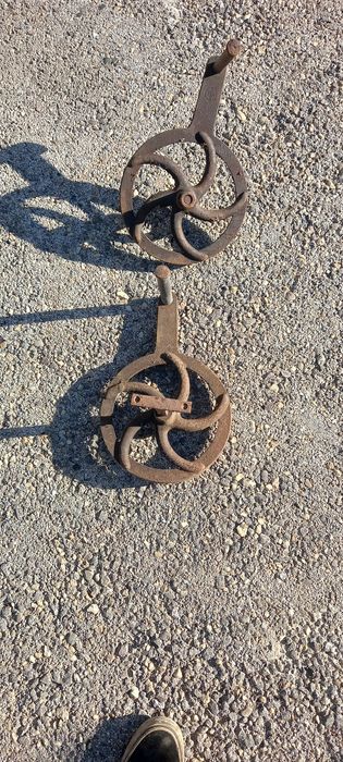 Rodas de ferro com pega