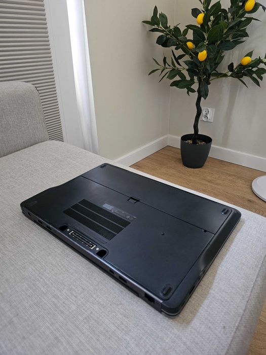 Laptop DELL Latitude E7440 i7-4600U – sprawny / zasilacz w zestawie