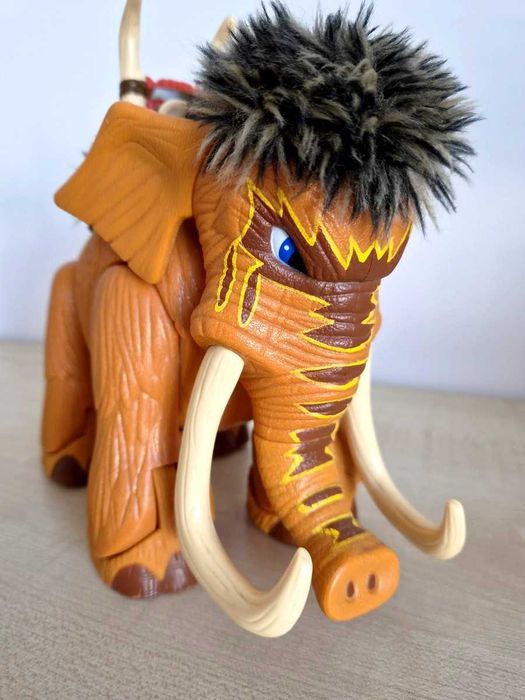 Interaktywny mamut słoń prehistoryczny Mattel ryczy