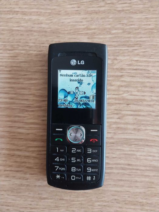 Telemóvel antigo LG