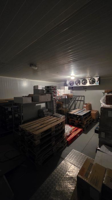 Vendo câmara congelação completa