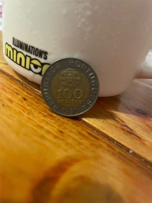Moeda antiga 100 escudo