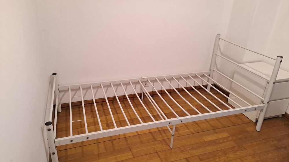 Cama de solteiro