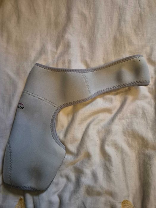 Orteza na bark ściągacz na bark stabilizator barku r. S