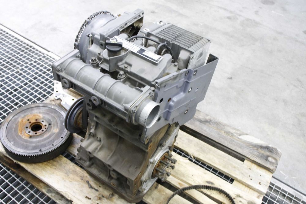 Silnik blok głowica cześci pompa deutz f2l1011f walec bomag atlas