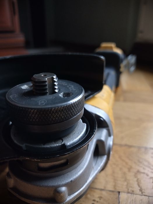 Szlifierka kątowa akumulatorowa kątówka Dewalt DCG406 18V 125mm + 5AH