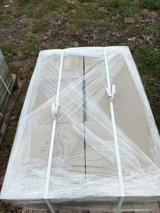 Парапет капелюхи сходи