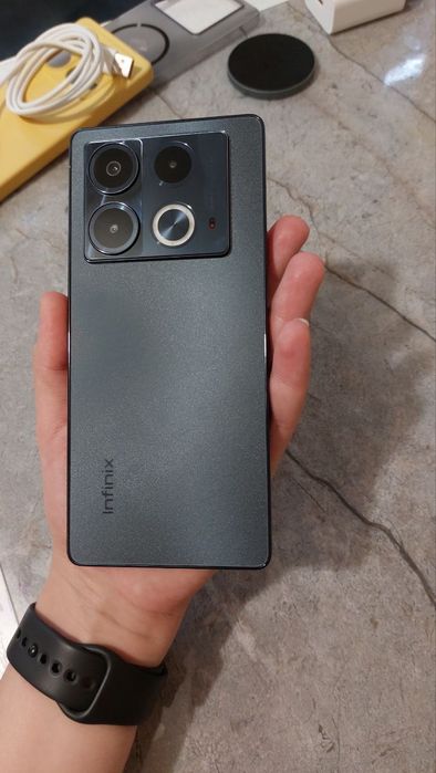 Infinix NOTE 40 8/256 gb