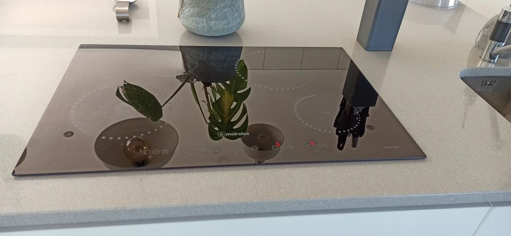 Placa Indução Meireles (4 zonas de aquecimento)