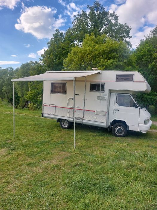 Kamper Frankia na bazie Nissan Trade