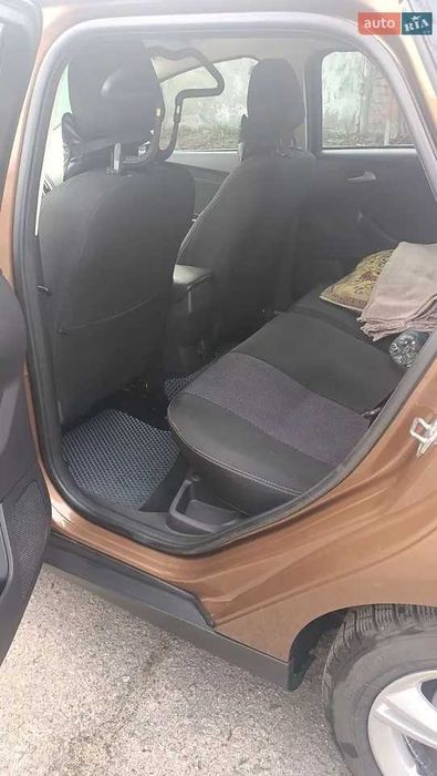 Ford Focus 2013 VIN WF0LXXGCBLDR03870 фото оголошення 11 з 17