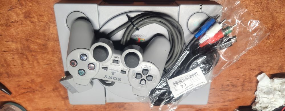 Konsola Sony PlayStation 1 (PS1) SCPH-7502 | Zestaw DualShock | Sprawna