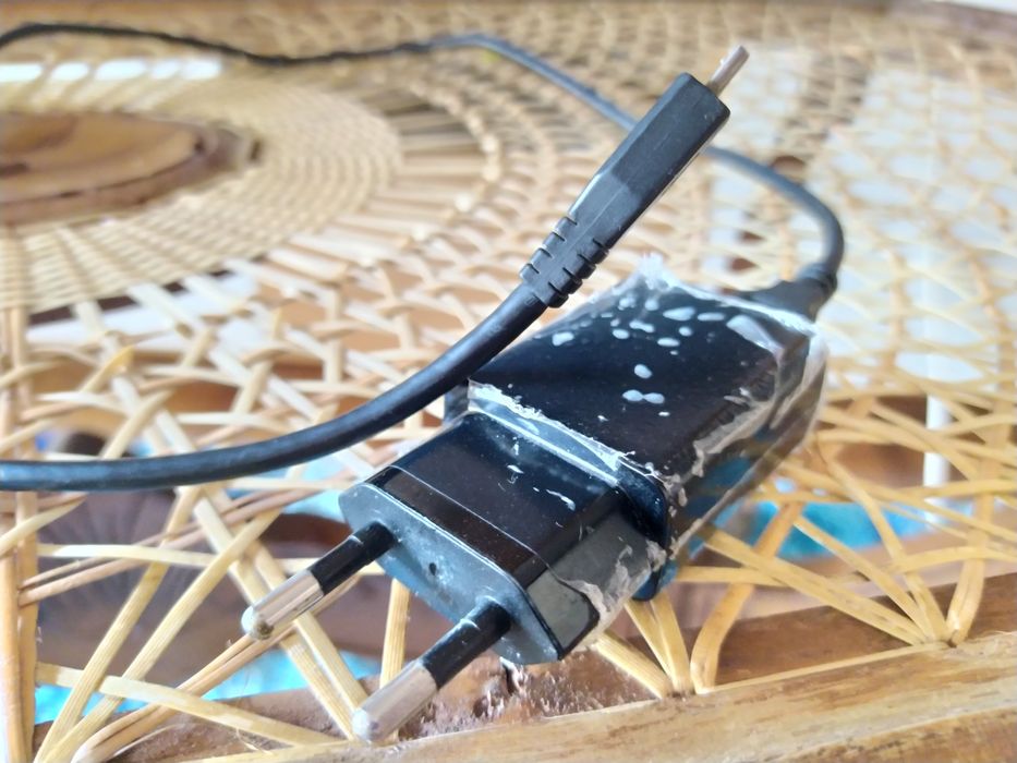 Vodafone Ultra 7 Smartphone – Octa-Core 3 GHz, 2/16 GB, Full HD (Battery Not Included)64171717944961123