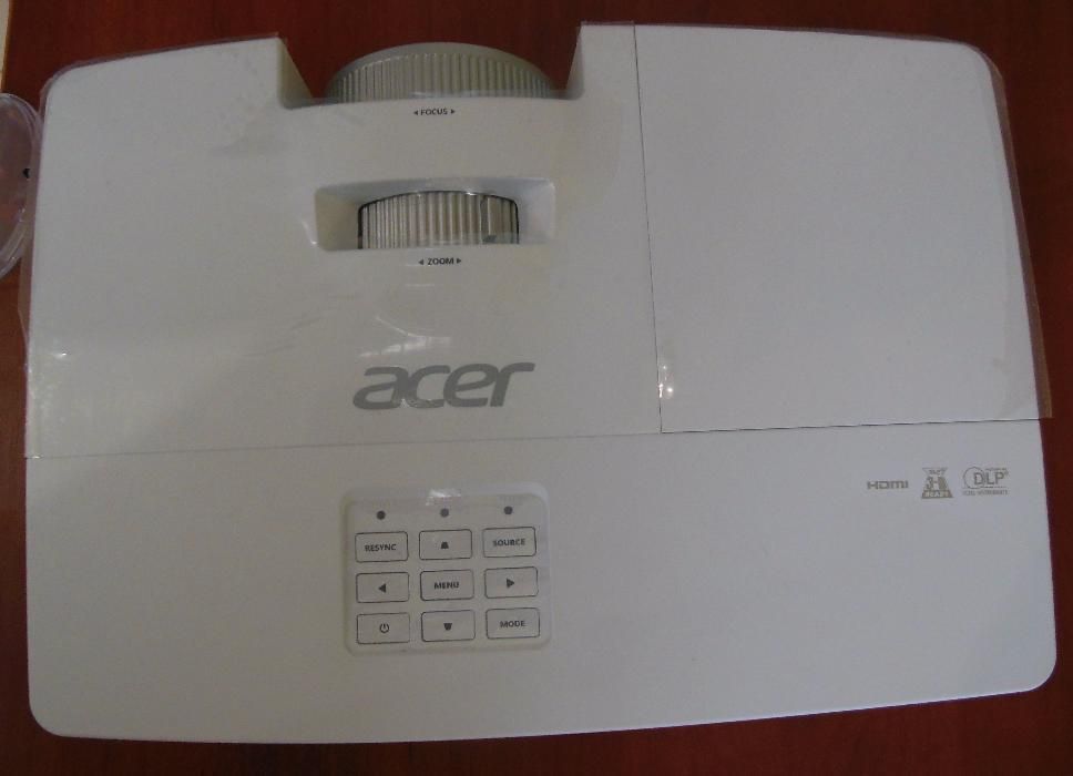 Проектор TOSHIBA и ACCER, прокат Черноморск