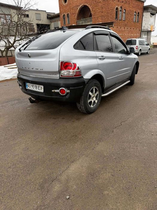 SsangYong 2010 Рік 2.0 дізель автомат