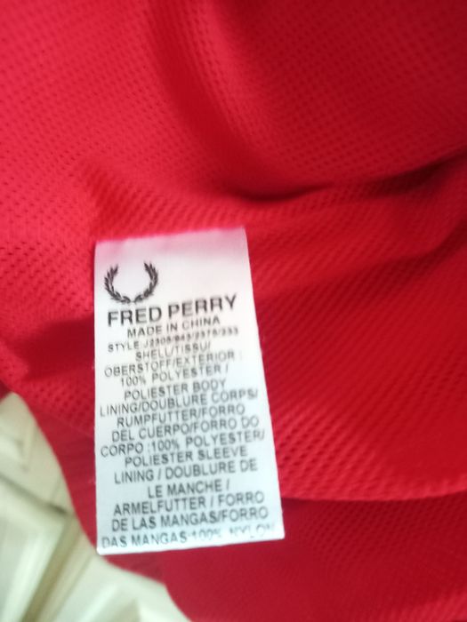 fred perry bomber tamanho S