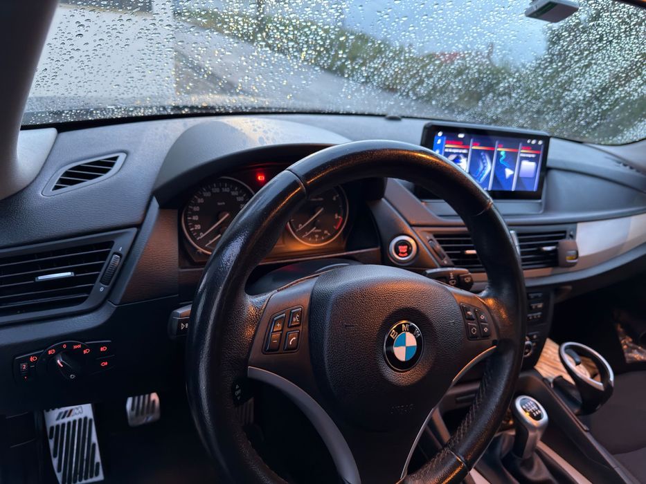 BMW X1 2.0d  X Drive 2010  imaculado revisões feitas