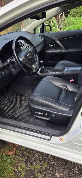Sprzedam Toyota Avensis