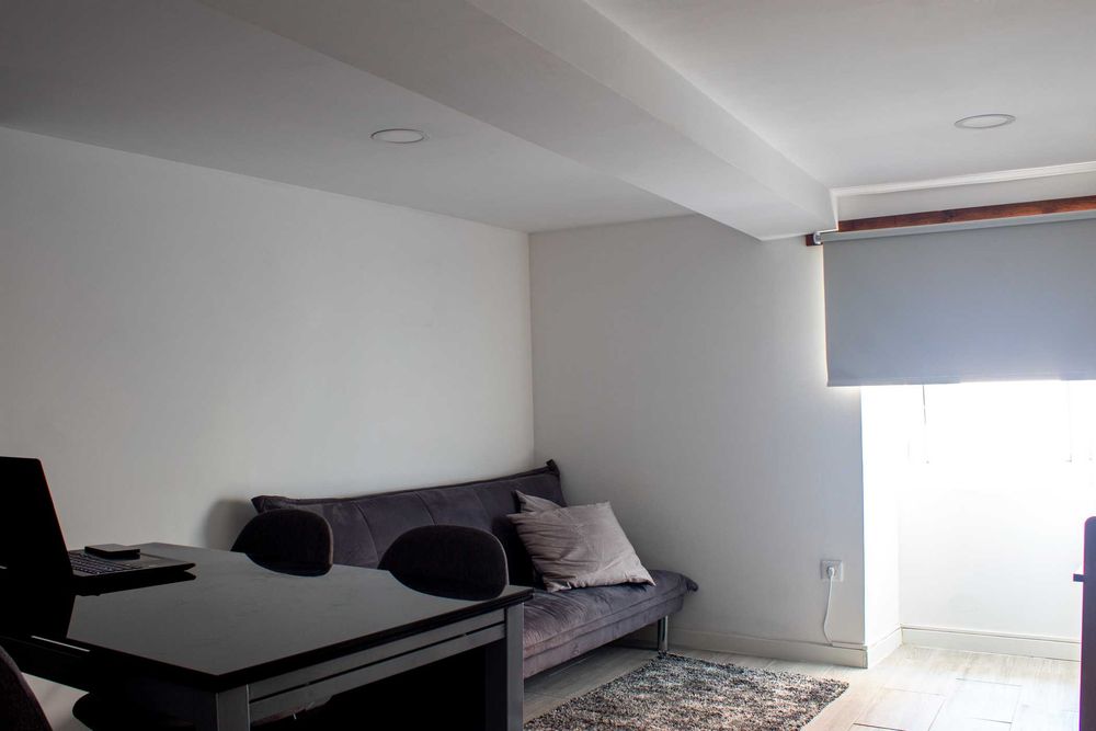 Arrenda-se apartamento novo/remodelado, mobilado e com cozinha equipada para entrada dia 01/07