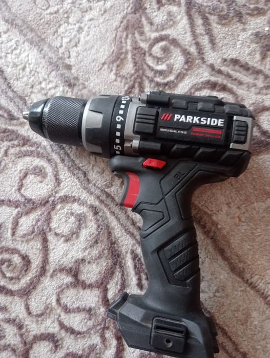 Продам шуруповерт parkside